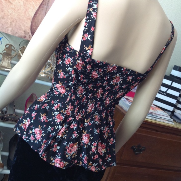Gorgeous floral corset style top H021 - Picture 2 of 8